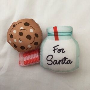 *last chance* (Like New) Infantino Go Gaga! holiday Wrist Rattles-Milk & Cookie